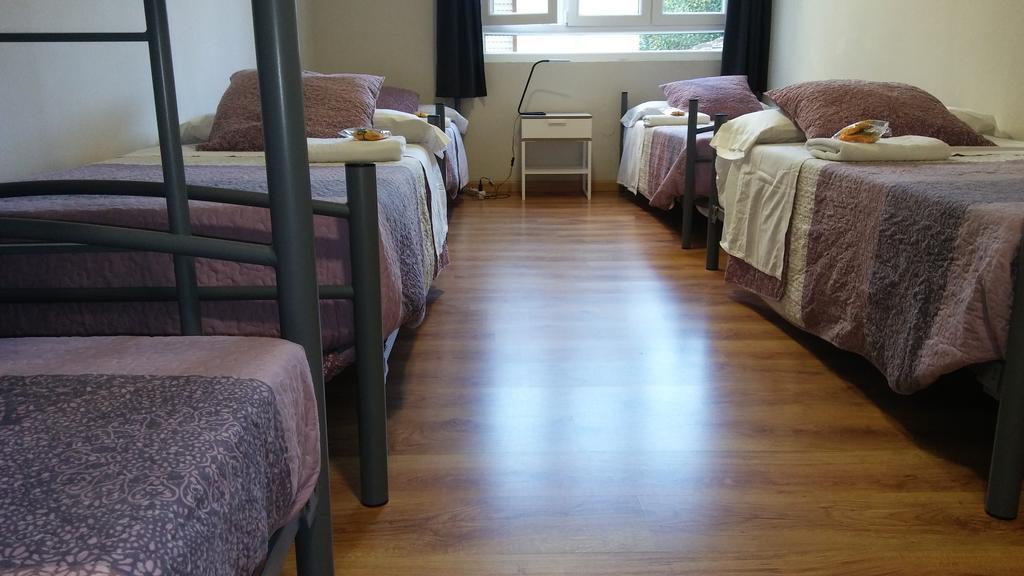 Alma del Camino - Rooms&Albergue Sarria Esterno foto
